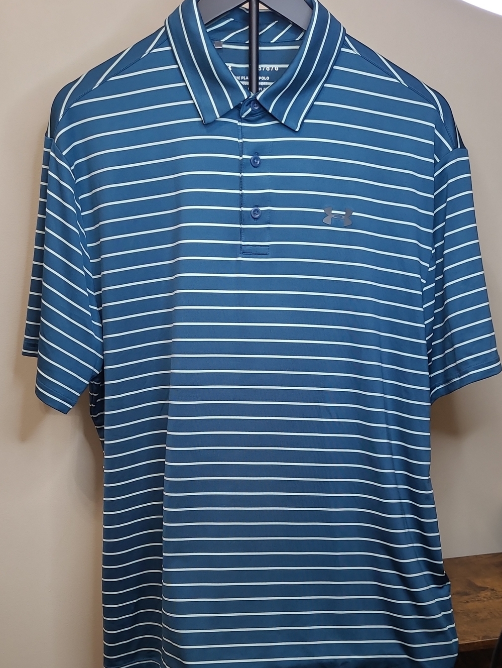 Under Armour Blue Striped The Playoff Polo Shirt size Large